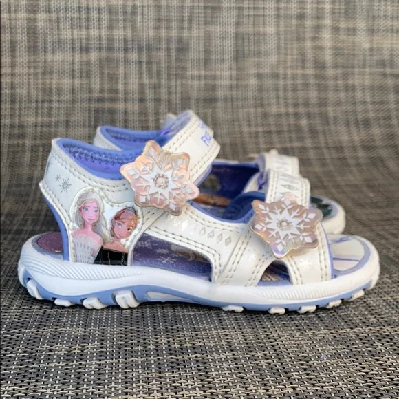 Disney Frozen 'Elsa and Anna Graphic' Double Strap Sandals Toddler size 6 - Picture 4 of 12